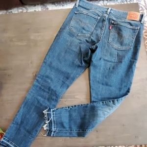 Levi's skinny 711 jeans